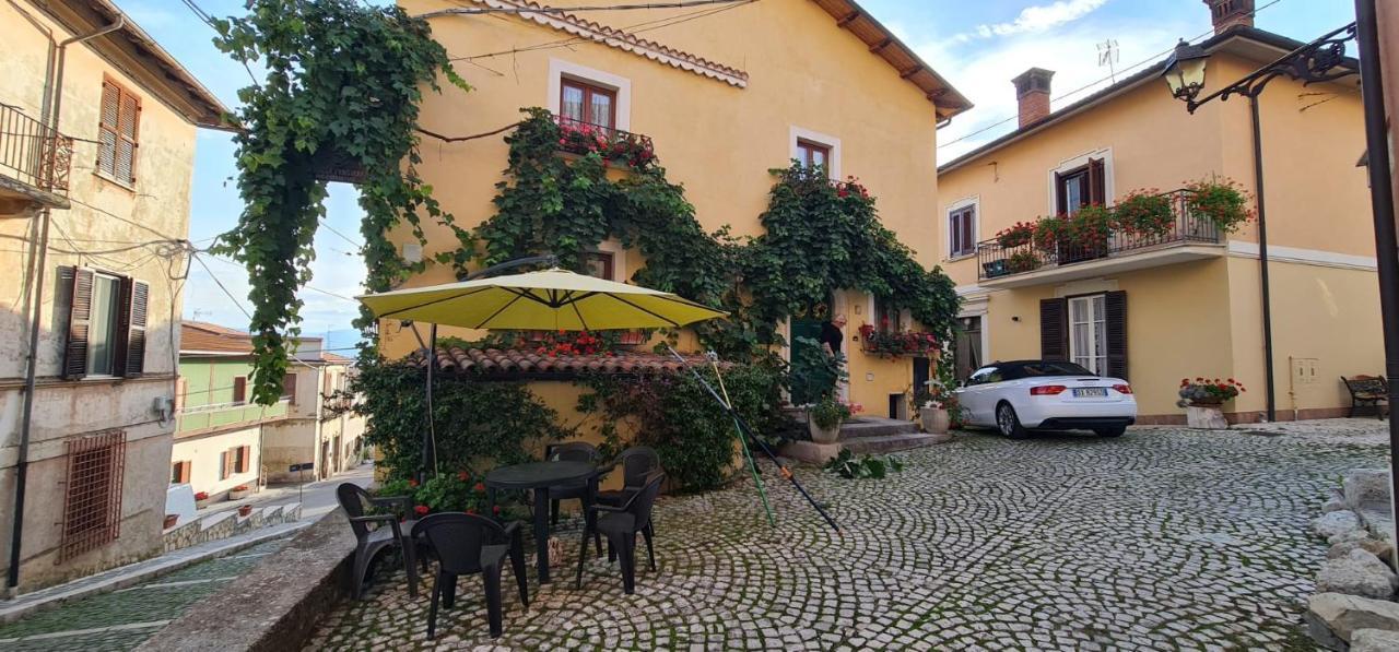 Scaccia Pensieri Villa Cerchio Ngoại thất bức ảnh