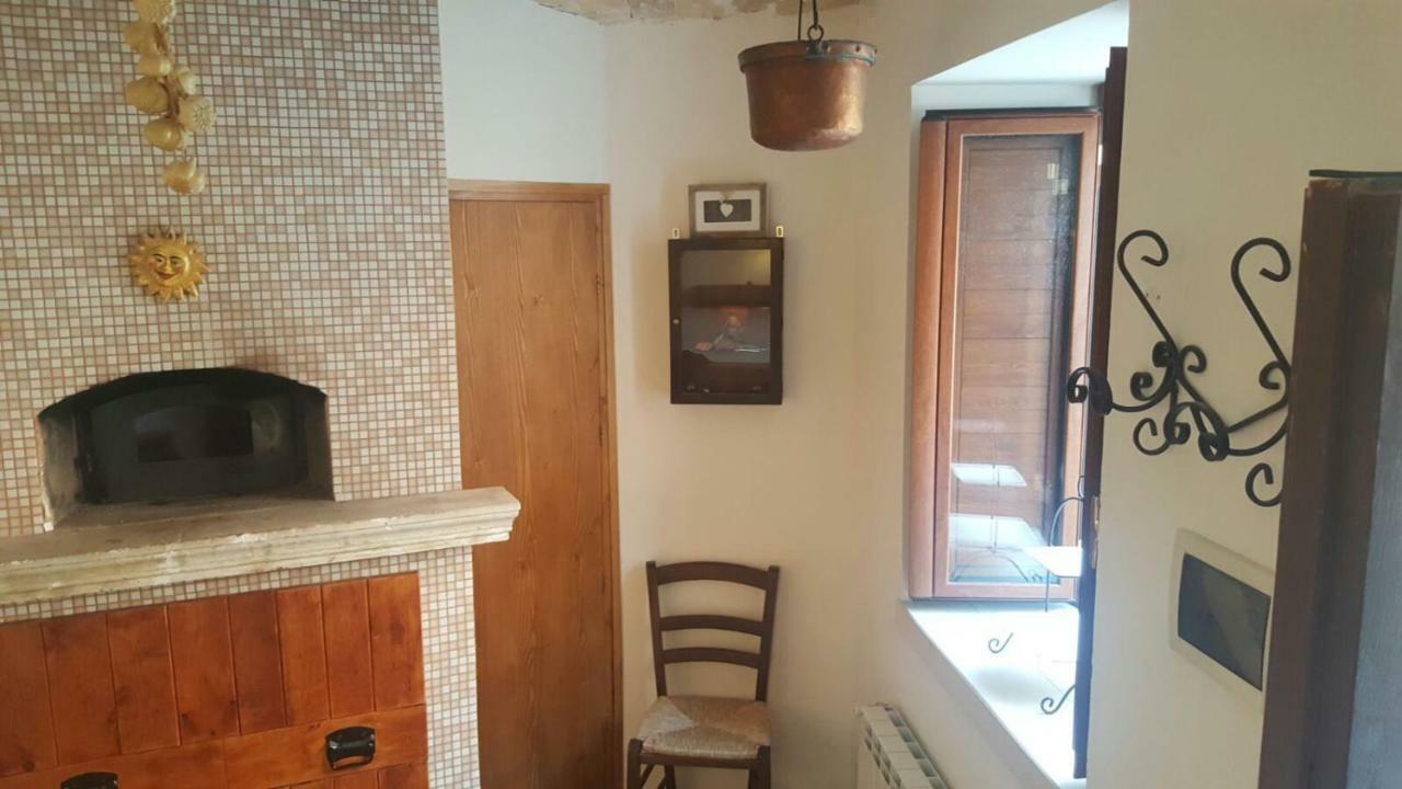 Scaccia Pensieri Villa Cerchio Ngoại thất bức ảnh