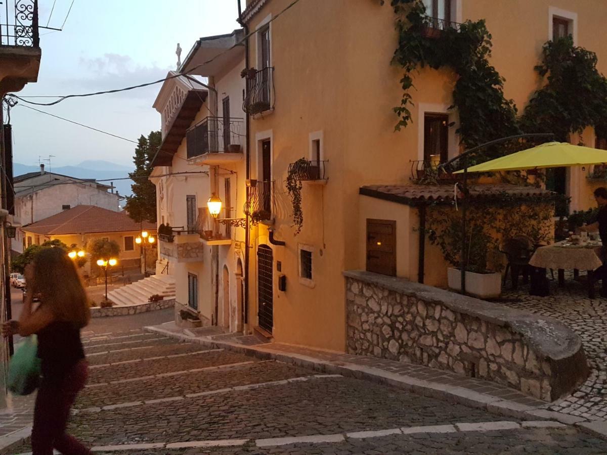 Scaccia Pensieri Villa Cerchio Ngoại thất bức ảnh