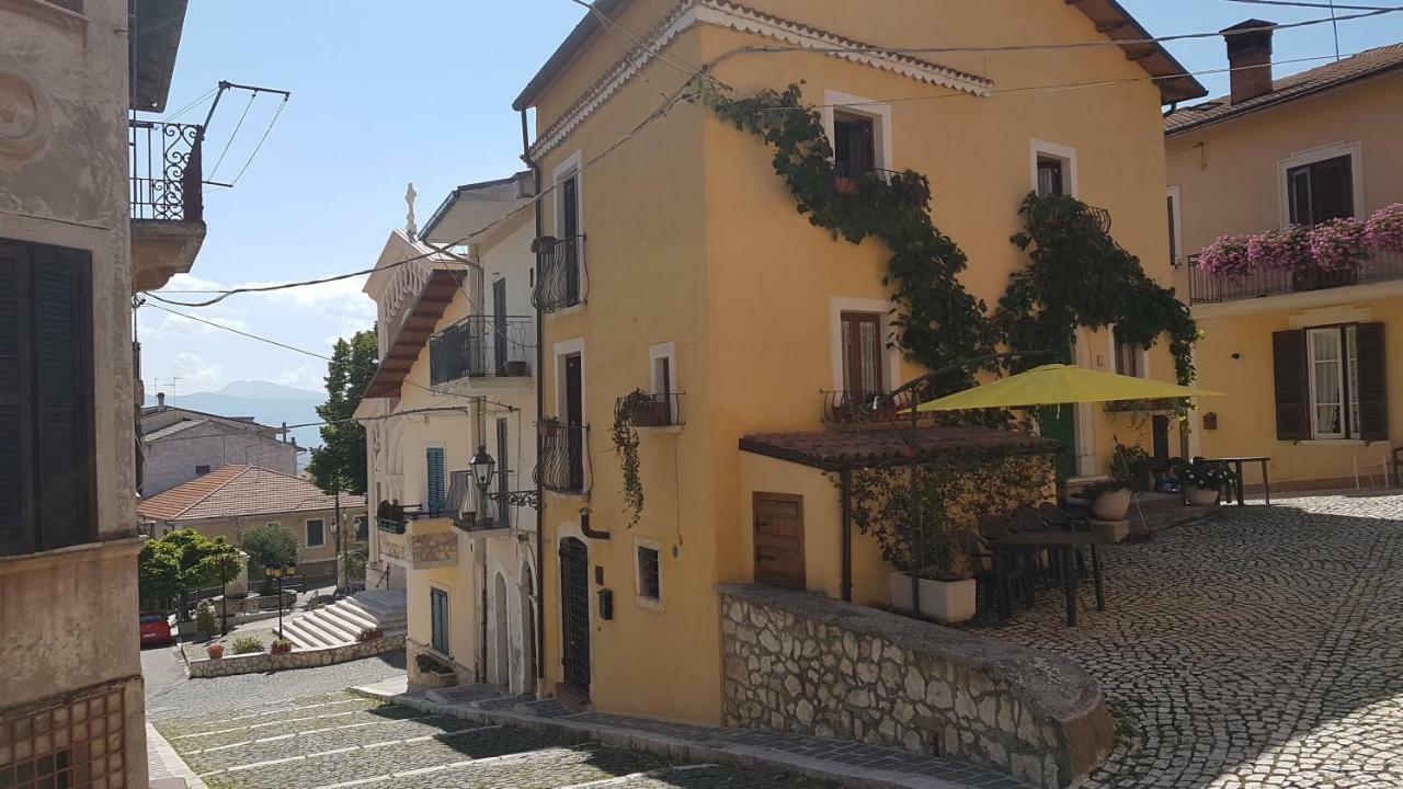 Scaccia Pensieri Villa Cerchio Ngoại thất bức ảnh